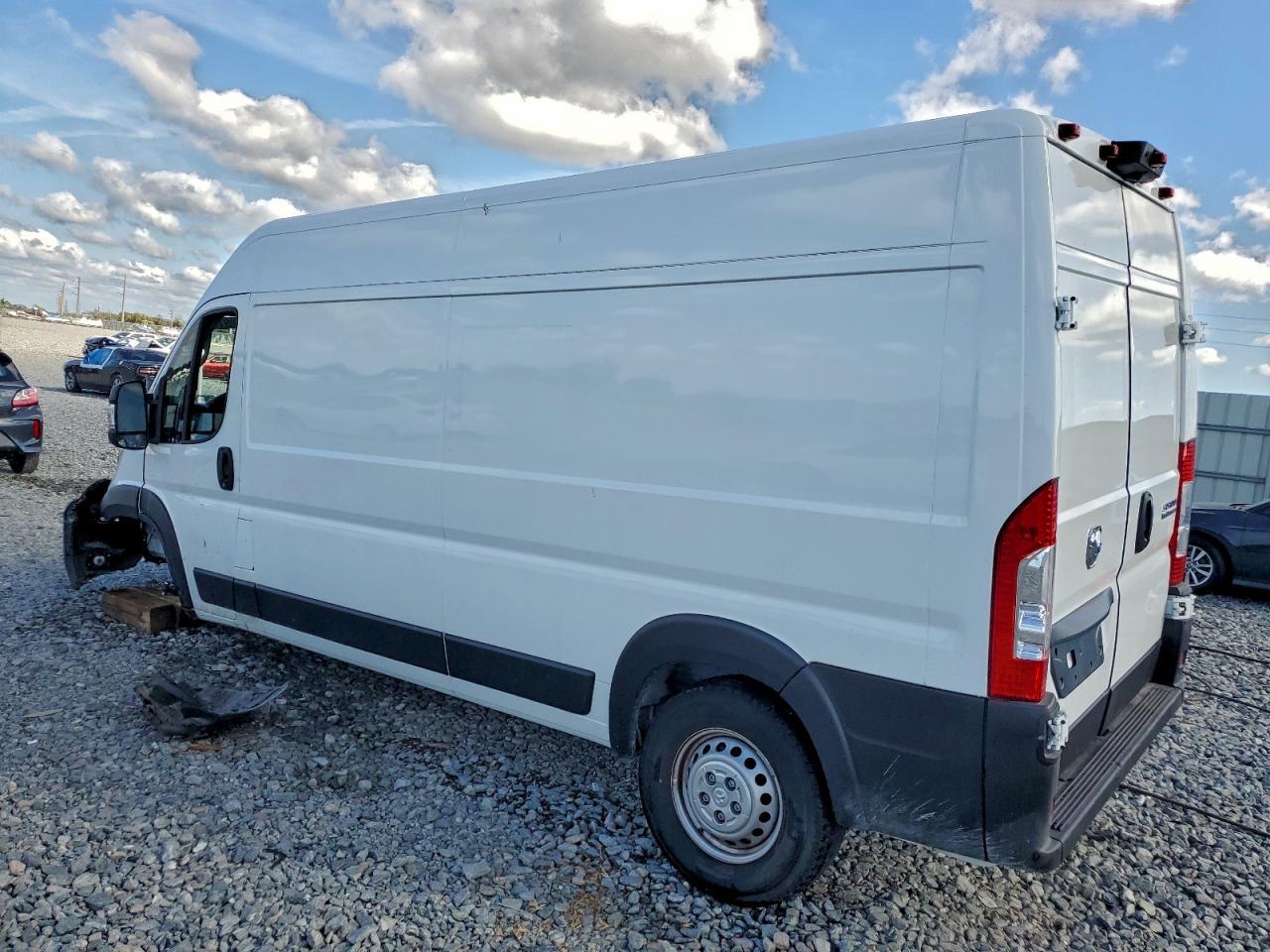 2025 Ram Promaster 3500 Delivery Van - Фото 2