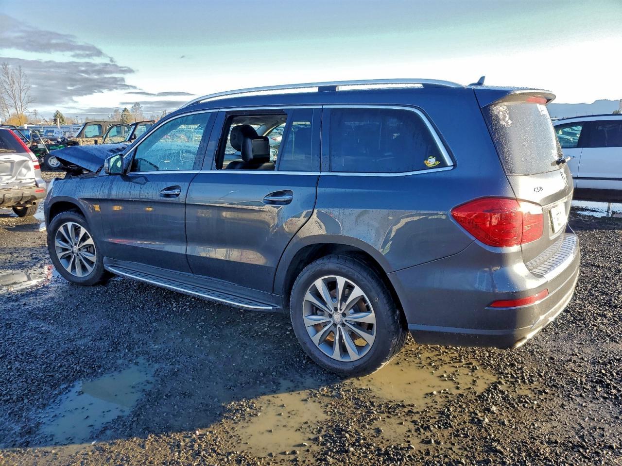 2015 Mercedes-Benz Gl 450 4Matic - Image 2