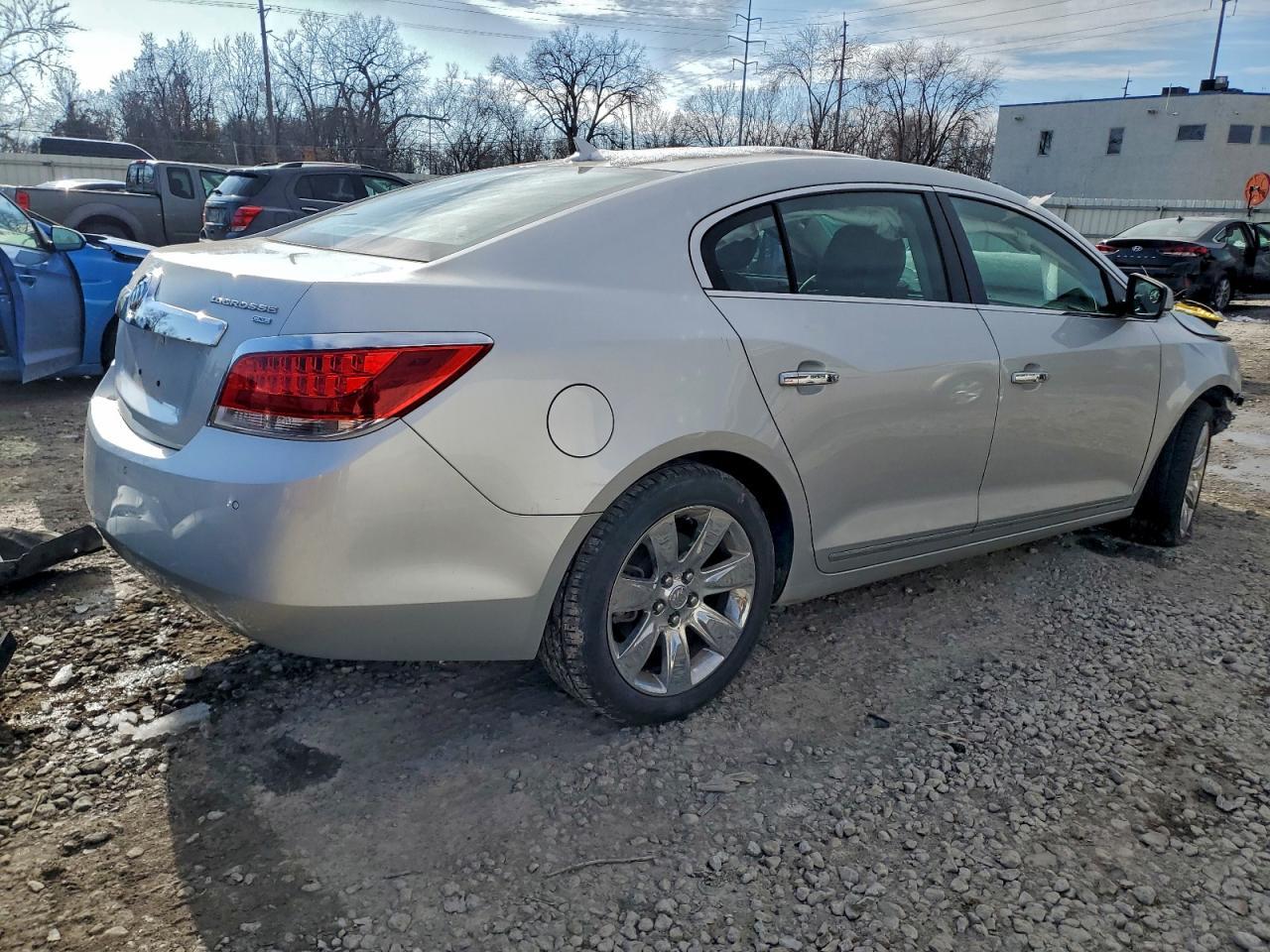 2010 Buick Lacrosse Cxl - Image 3