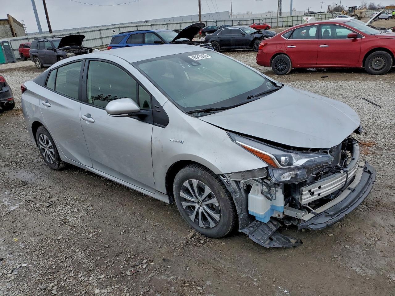 2022 Toyota Prius Le - Image 4