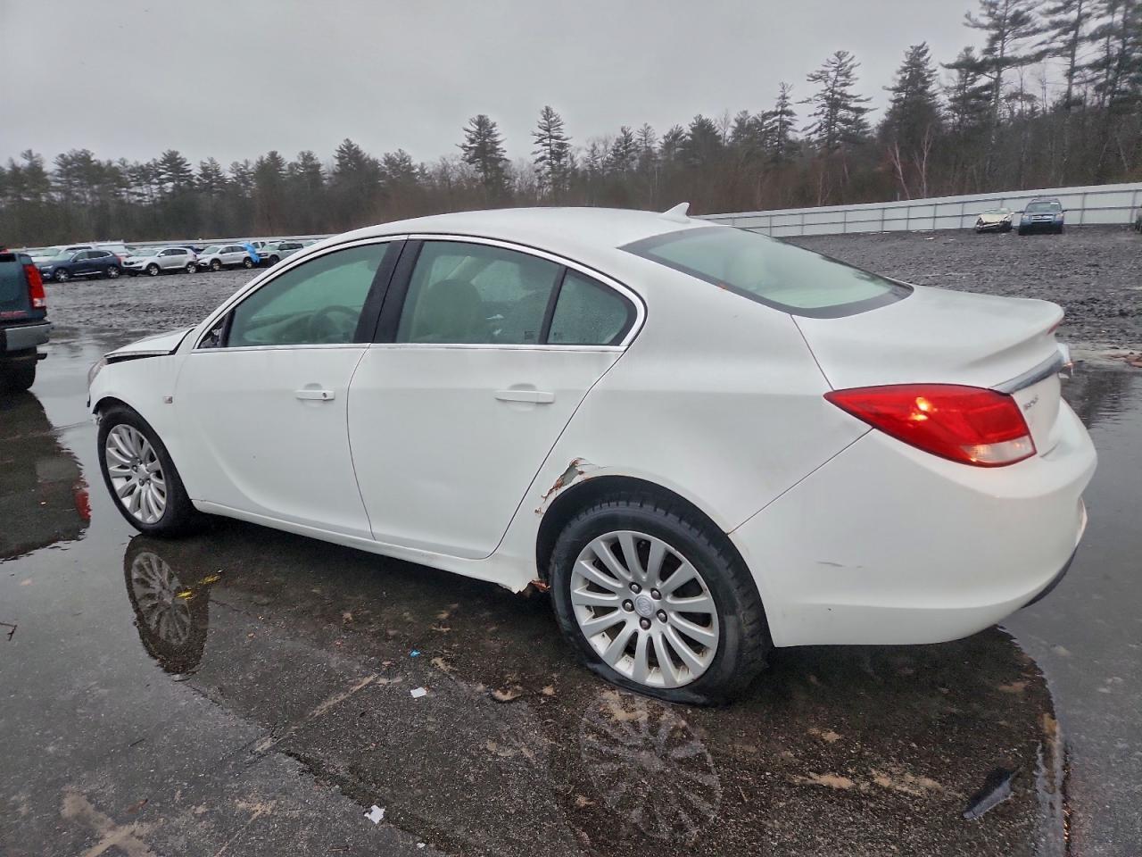 2011 Buick Regal Cxl - Image 2