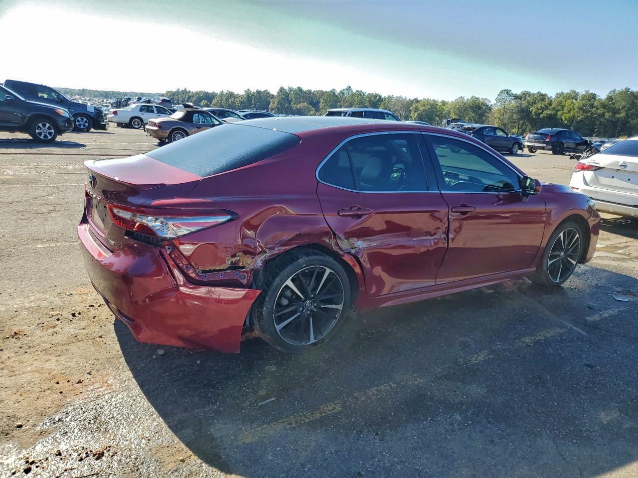 2018 Toyota Camry Xse - Image 3