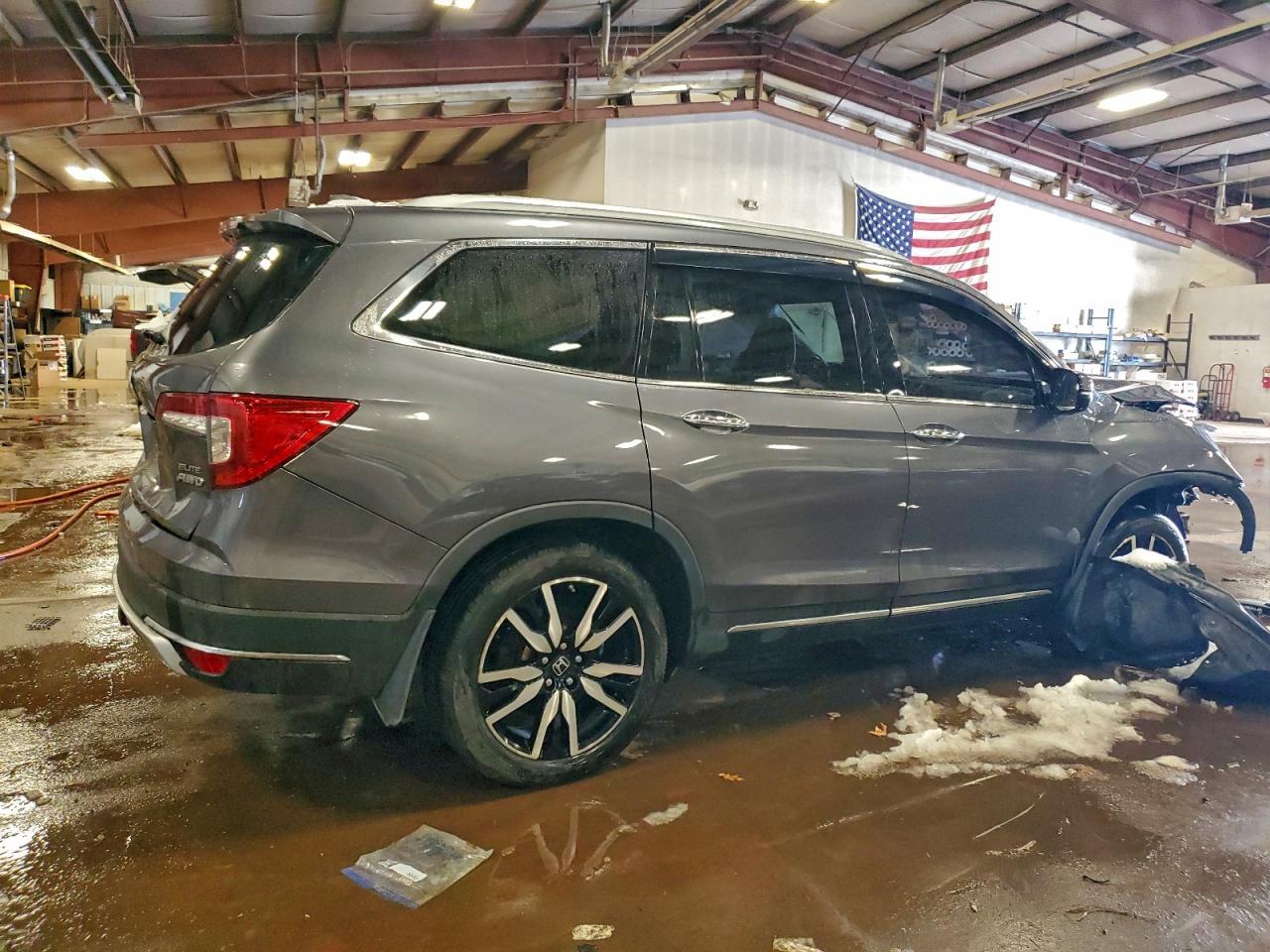 2019 Honda Pilot Elite - Image 3