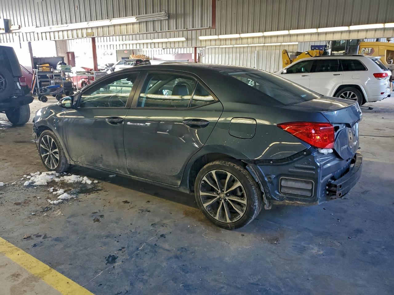 2019 Toyota Corolla Se - Фото 2