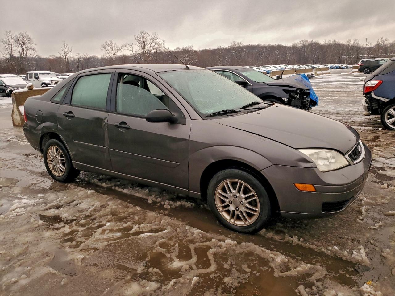 2005 Ford Focus Zx4 - Фото 4