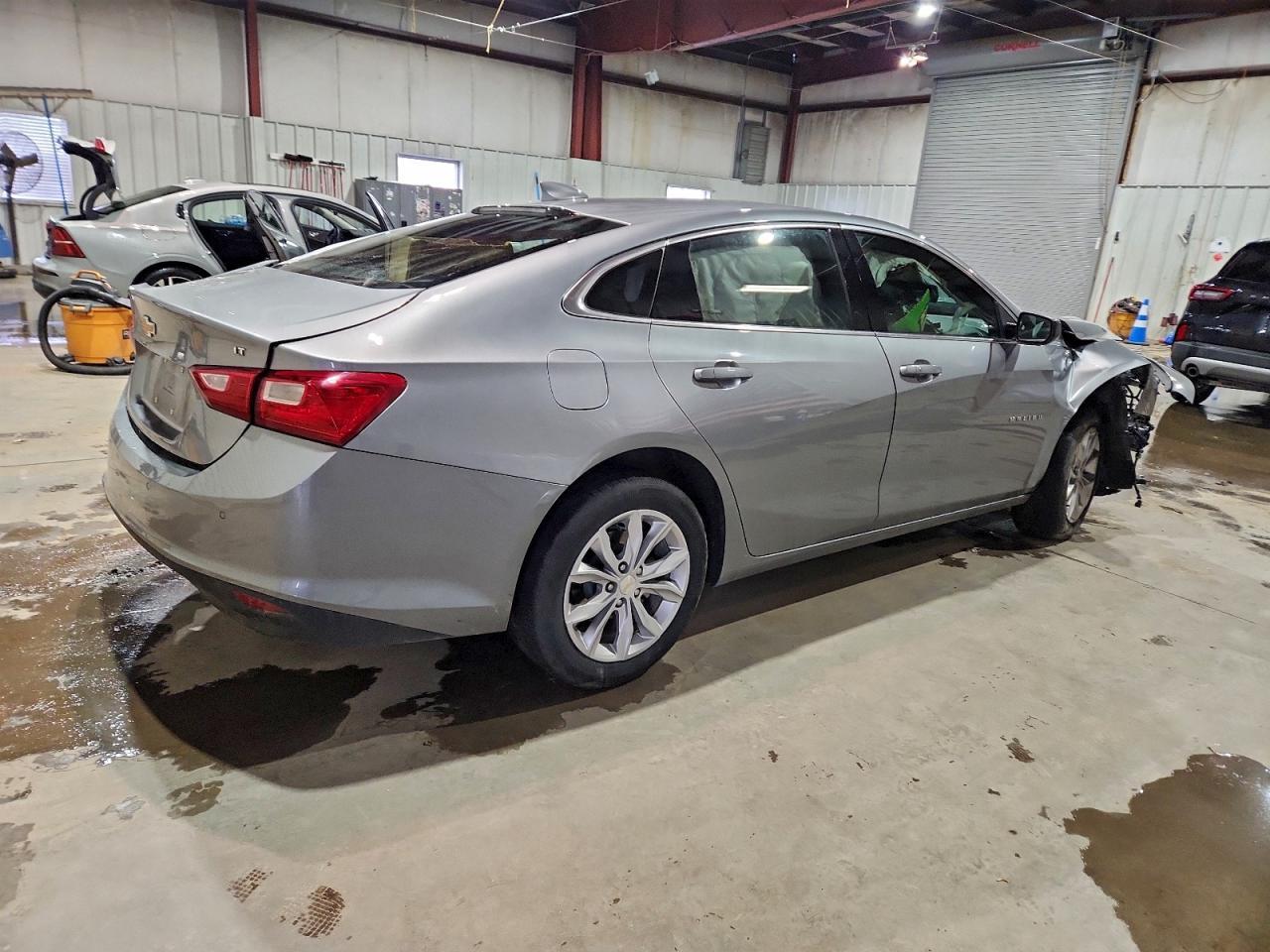 2025 Chevrolet Malibu Lt - Фото 3