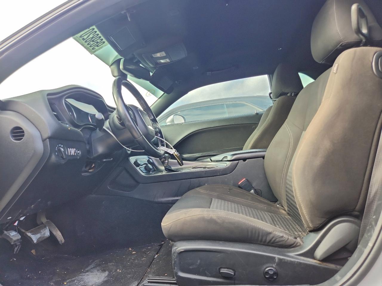 2021 Dodge Challenger Sxt - Фото 7