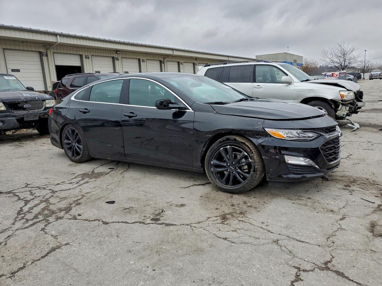 2025 Chevrolet Malibu Premier - Фото 4
