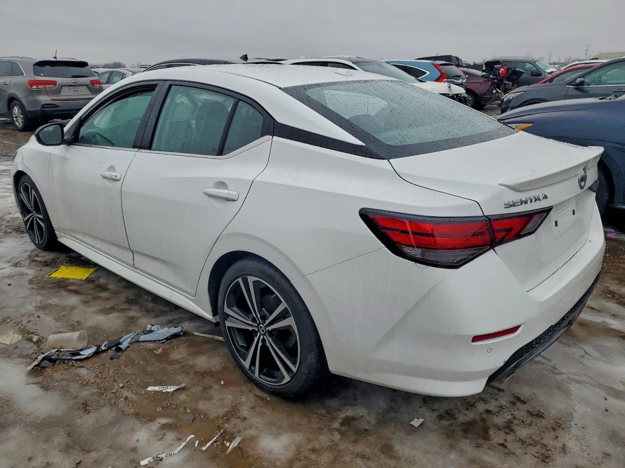 2020 Nissan Sentra Sr - Image 2