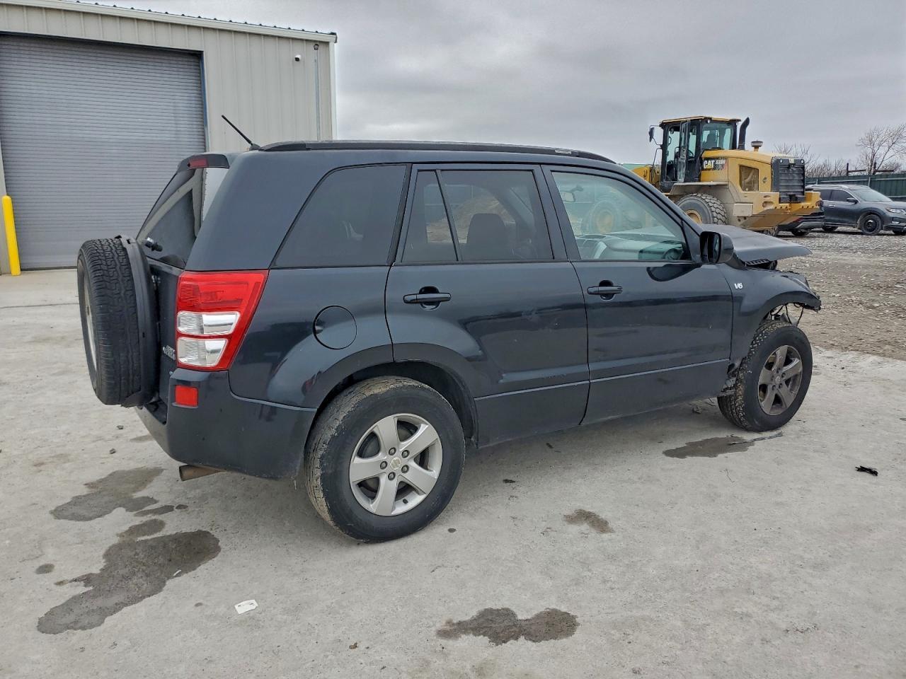 2006 Suzuki Grand Vitara Premium - Image 3