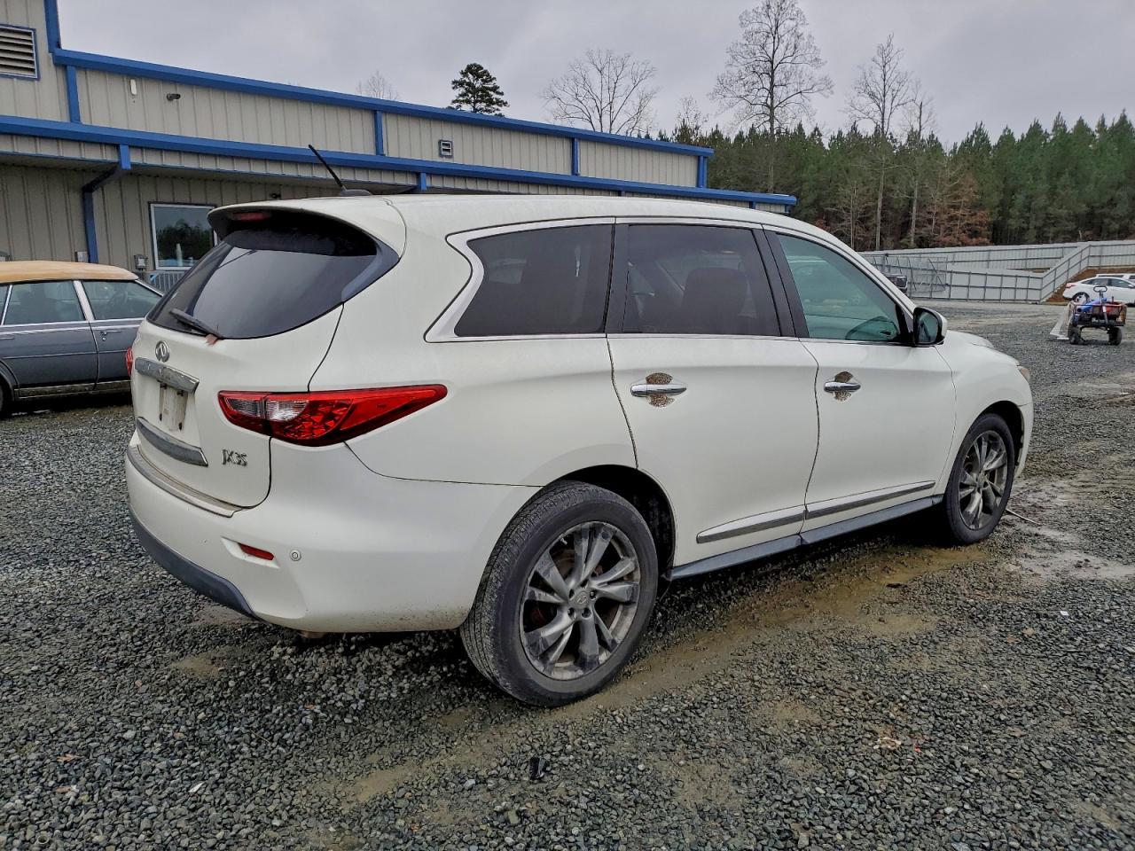 2013 Infiniti Jx35 - Image 3