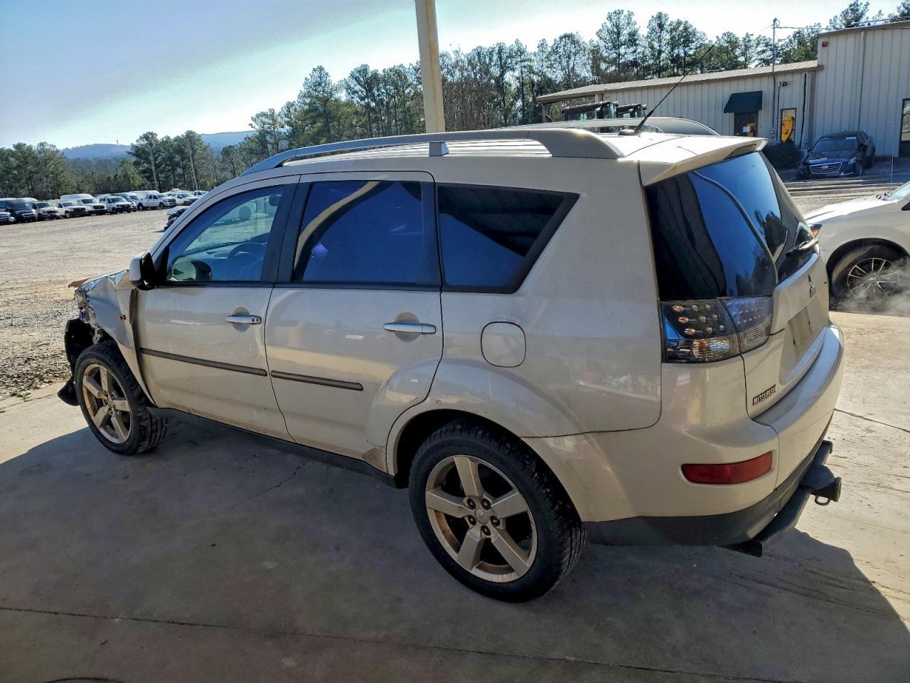 2007 Mitsubishi Outlander Xls - Image 2