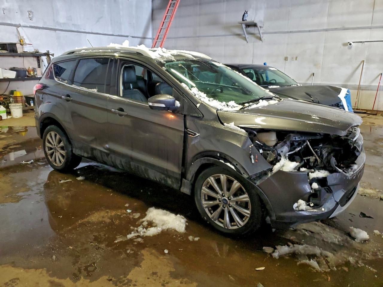 2017 Ford Escape Titanium - Фото 4