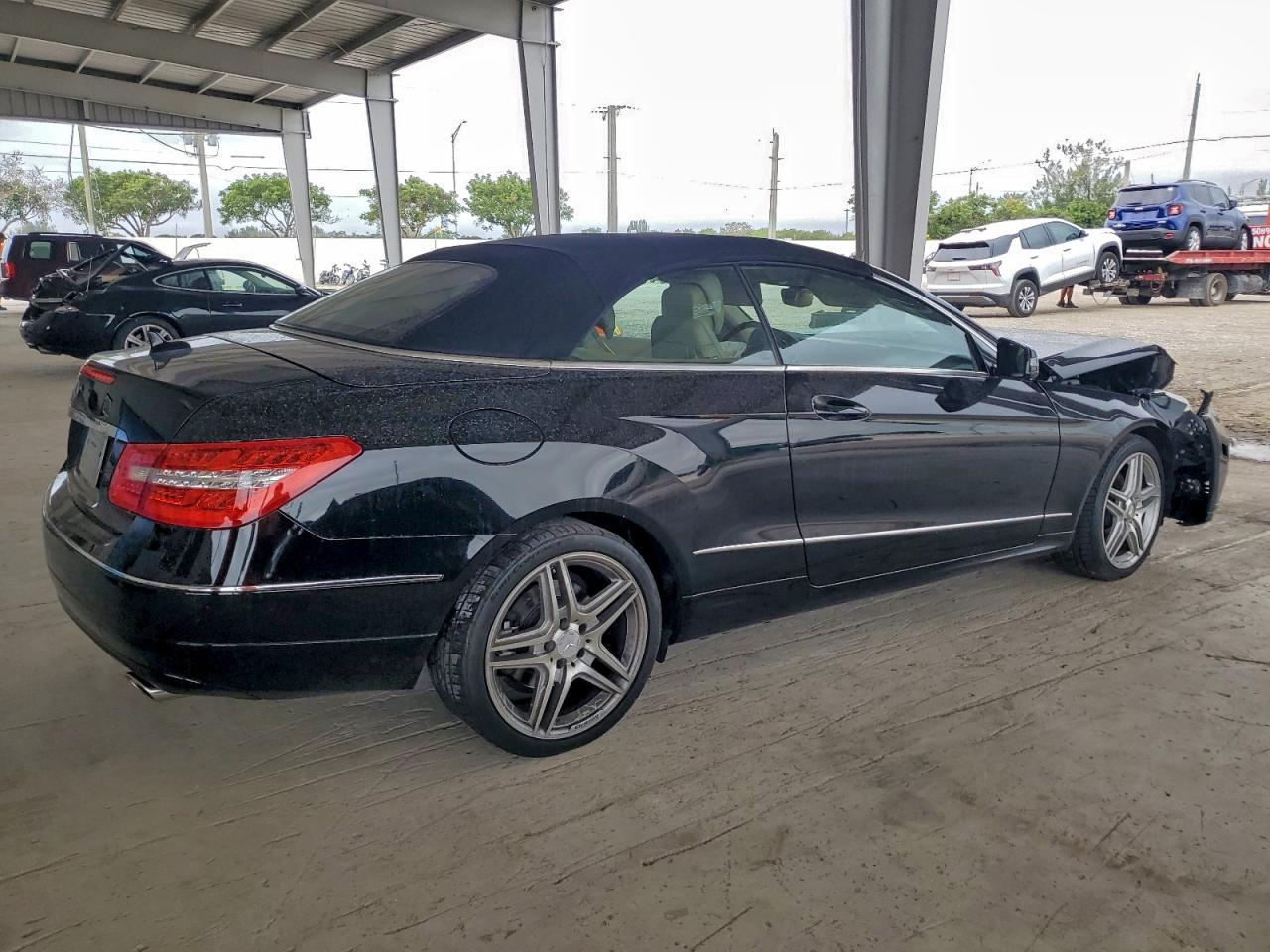 2011 Mercedes-Benz E 350 - Фото 3