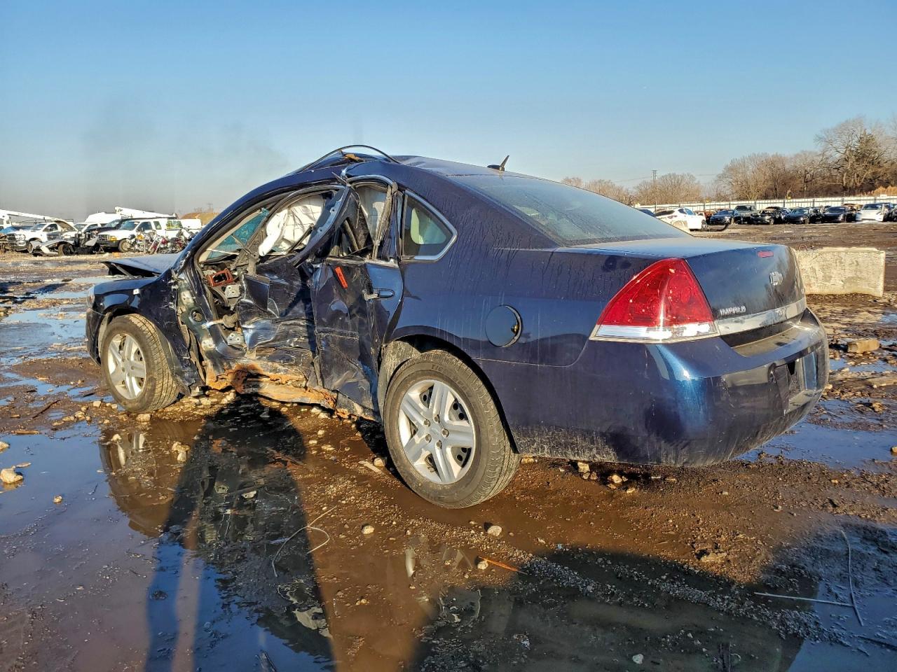 2010 Chevrolet Impala Ls - Фото 2