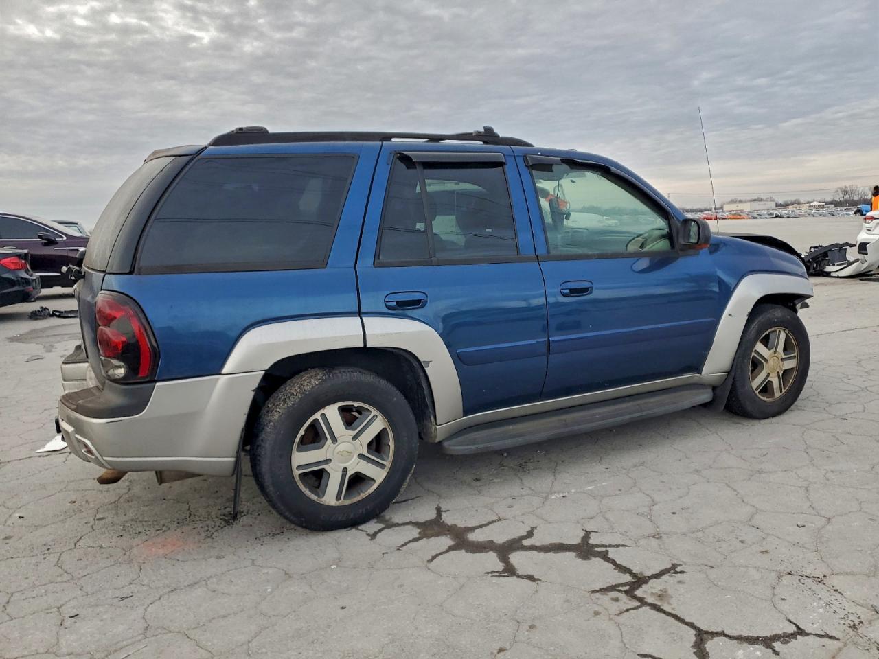 2005 Chevrolet Trailblazer Ls - Image 3