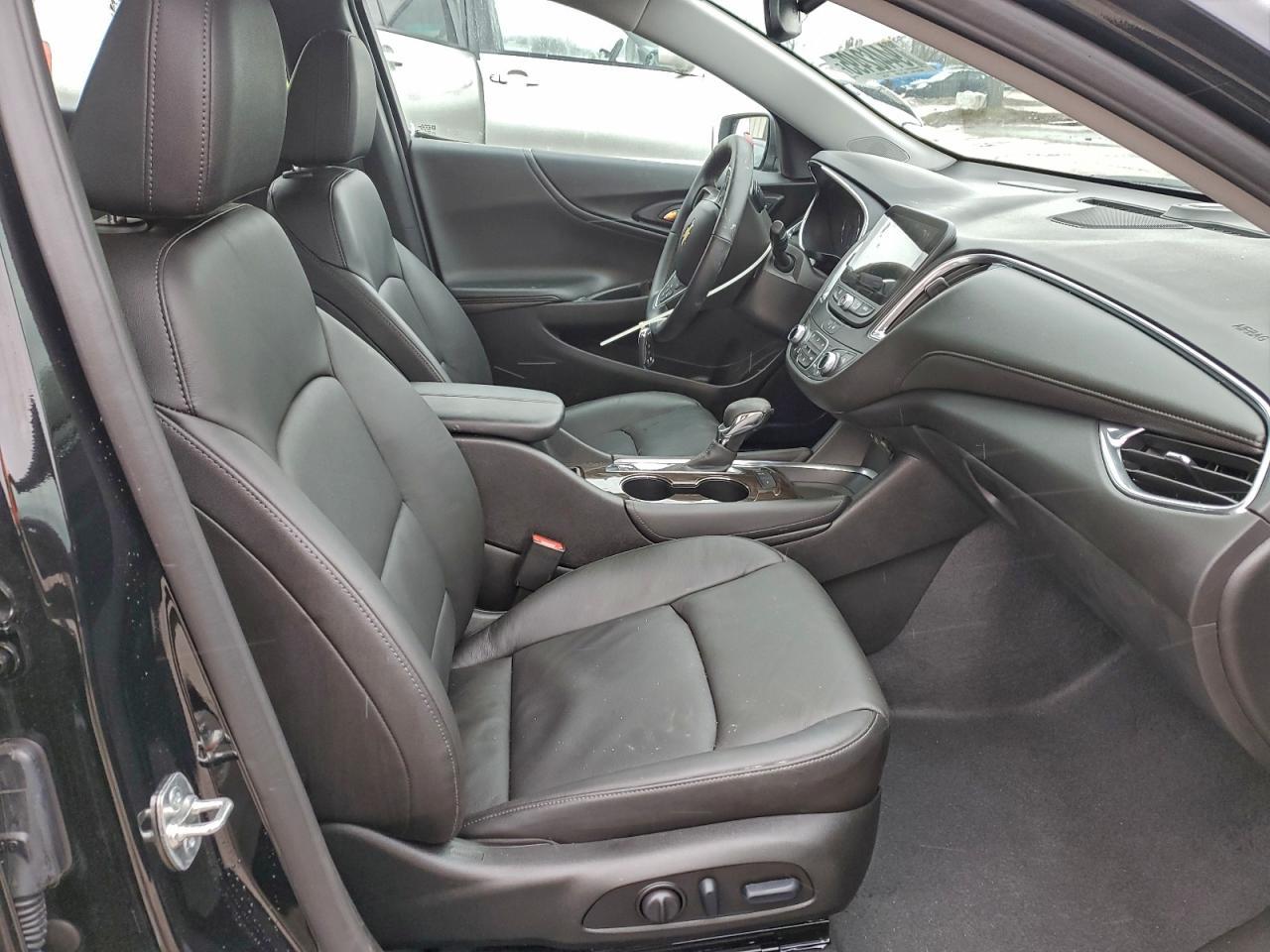 2025 Chevrolet Malibu Premier - Фото 7