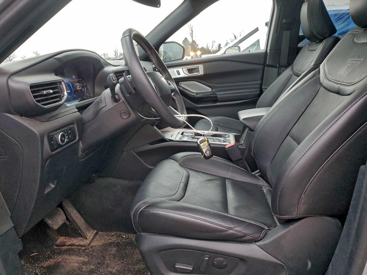 2023 Ford Explorer St - Фото 7