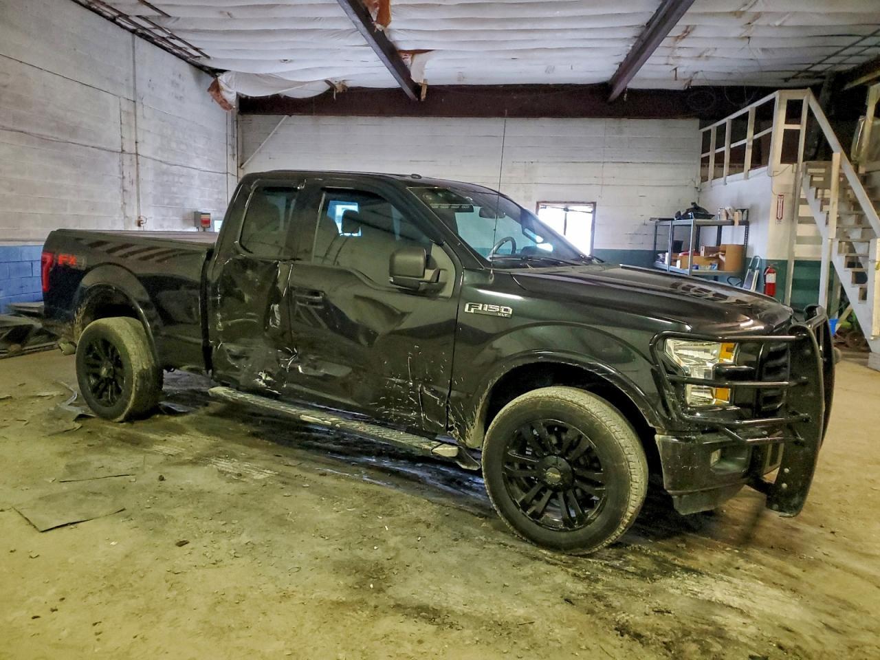 2015 Ford F150 Super Cab - Image 4