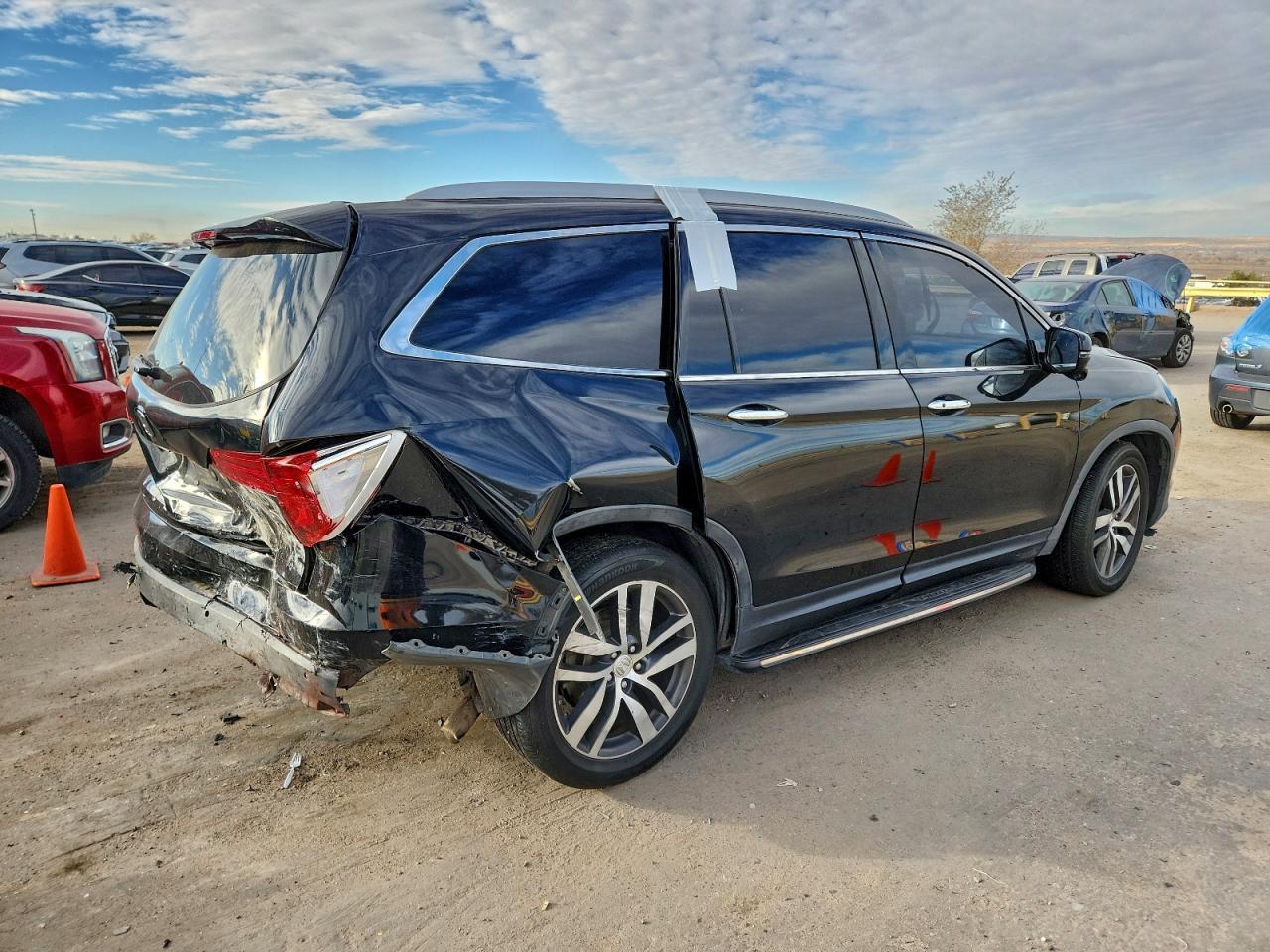 2016 Honda Pilot Touring - Image 3