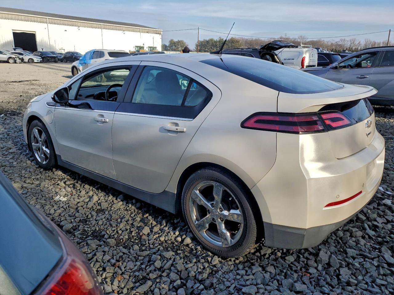 2013 Chevrolet Volt - Фото 2