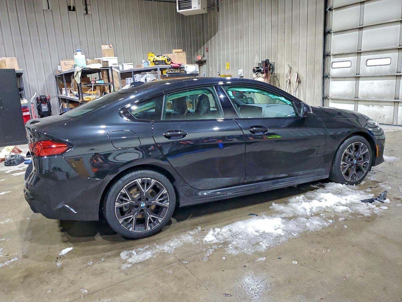 2025 BMW 228Xi - Фото 3