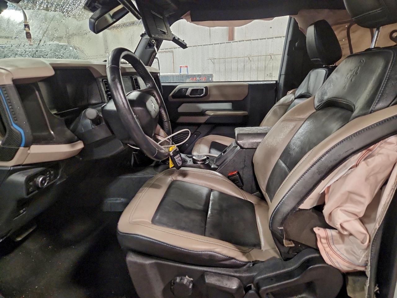 2023 Ford Bronco Base - Фото 7