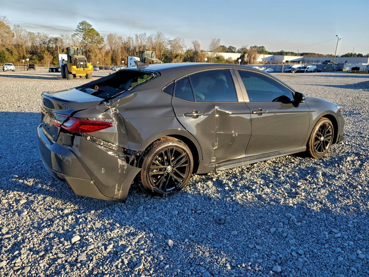 2026 Toyota Camry Xse - Фото 3