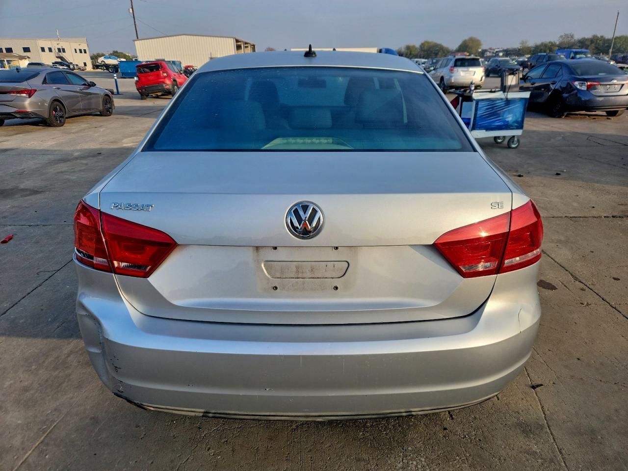 2013 Volkswagen Passat Se - Image 6