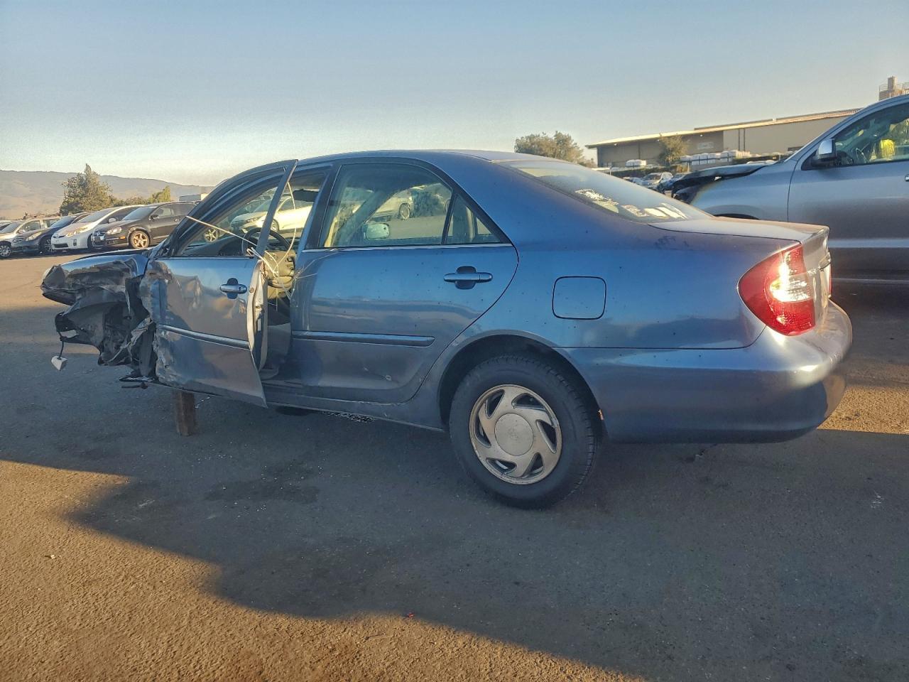 2002 Toyota Camry - Фото 2