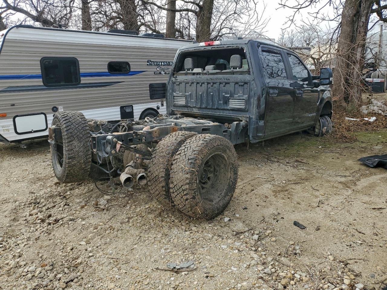2020 Ford F350 Super Duty - Image 3
