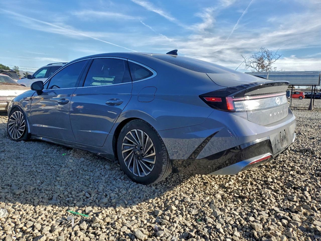 2025 Hyundai Sonata Sel - Image 2