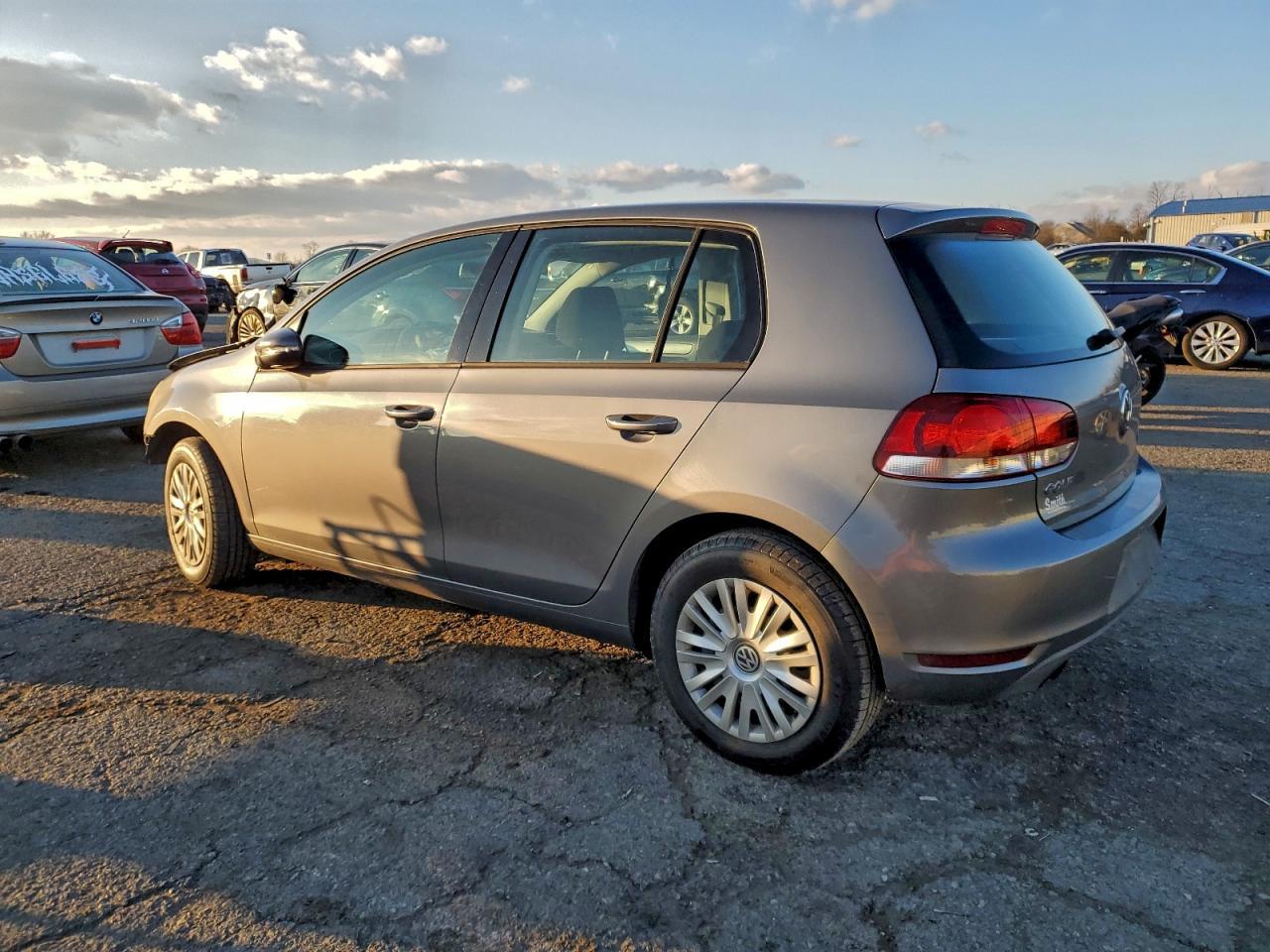 2012 Volkswagen Golf - Фото 2