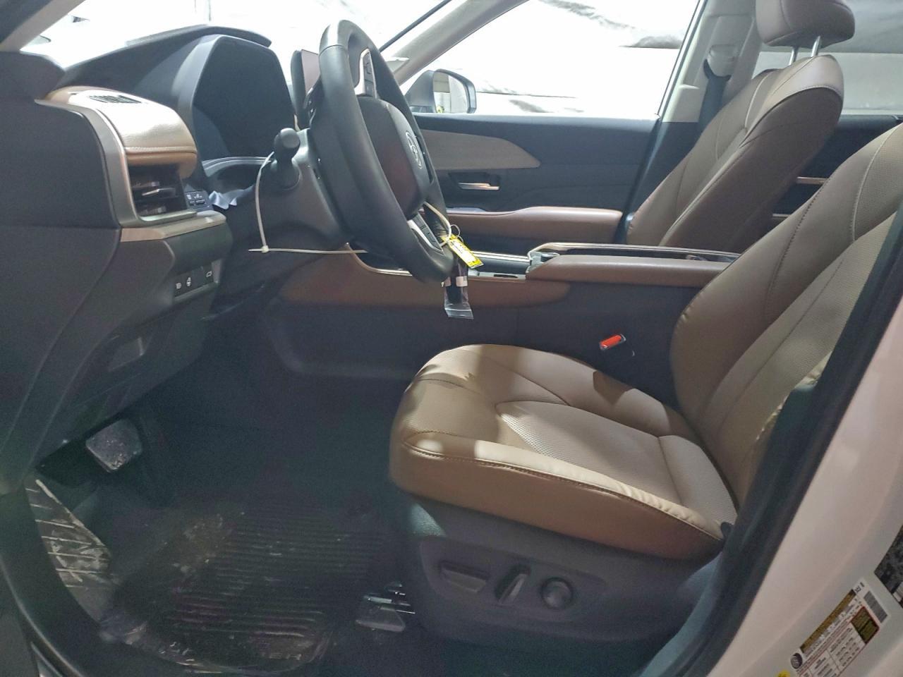 2025 Toyota Grand Highlander Platinum - Фото 7