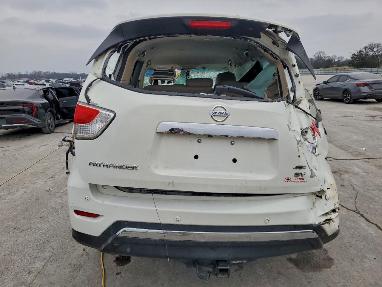 2013 Nissan Pathfinder S - Фото 6