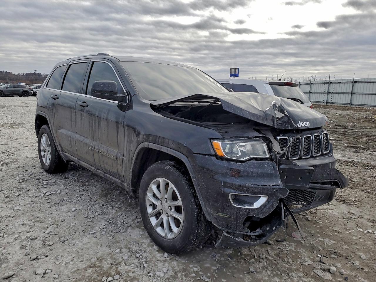 2021 Jeep Grand Cherokee Laredo - Фото 4