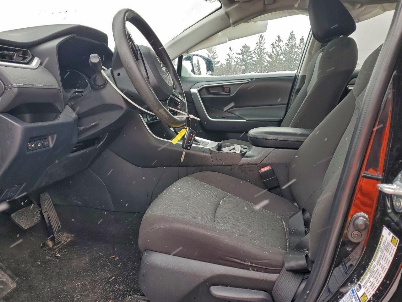2023 Toyota Rav4 Le - Image 7