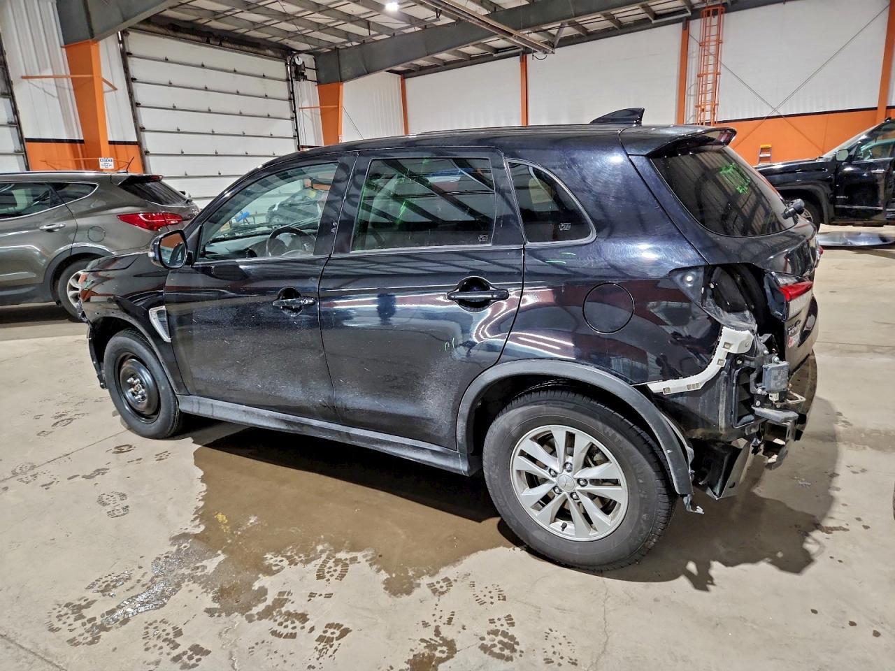 2021 Mitsubishi Rvr Se - Фото 2