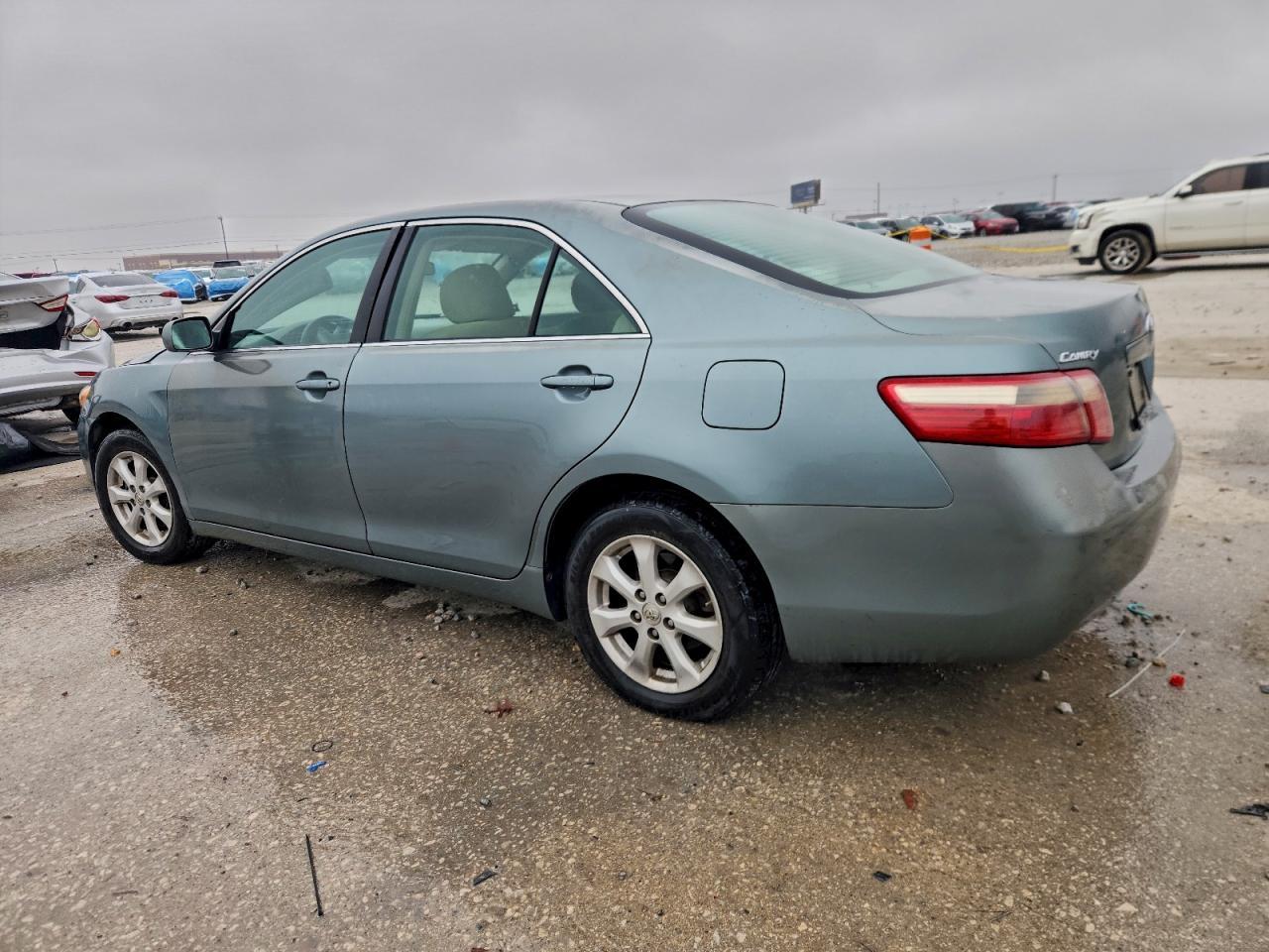 2007 Toyota Camry Ce - Фото 2