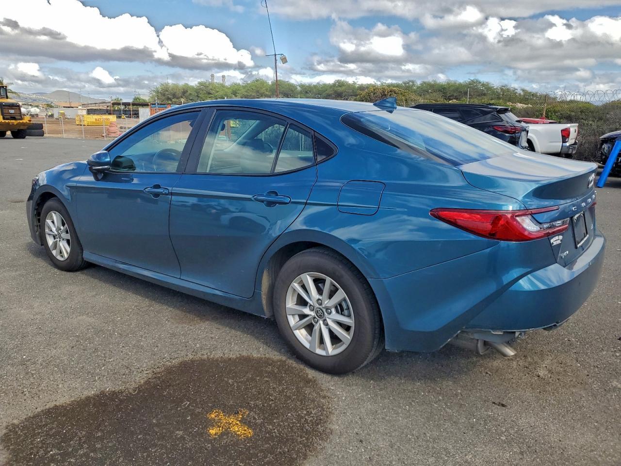 2025 Toyota Camry Xse - Image 2