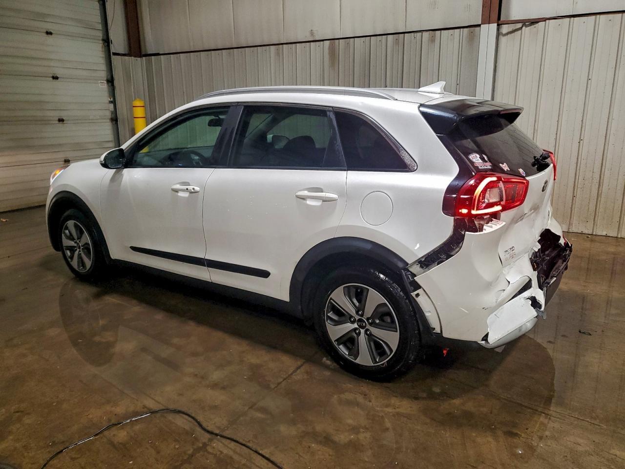2017 Kia Niro Ex - Фото 2