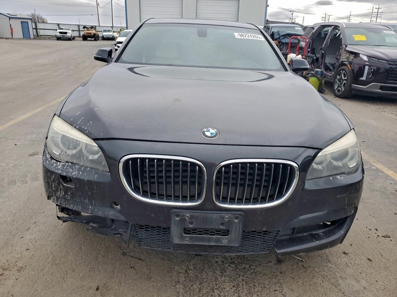 2014 BMW 750 I - Image 5