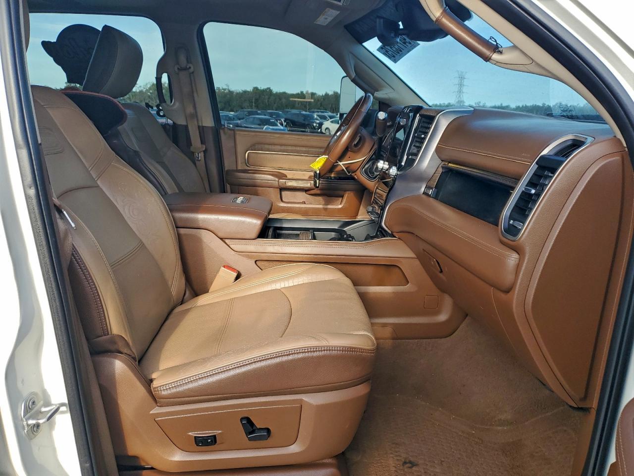 2019 Ram 3500 Longhorn - Фото 5