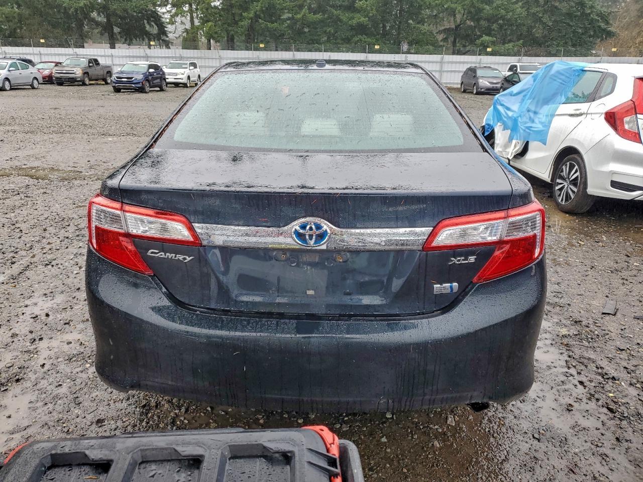 2013 Toyota Camry Hybrid - Фото 6