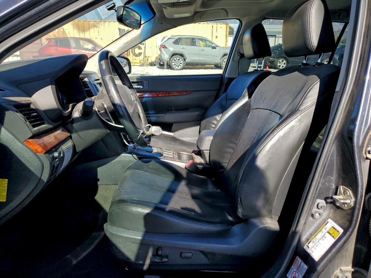 2012 Subaru Outback 3.6R Limited - Фото 7
