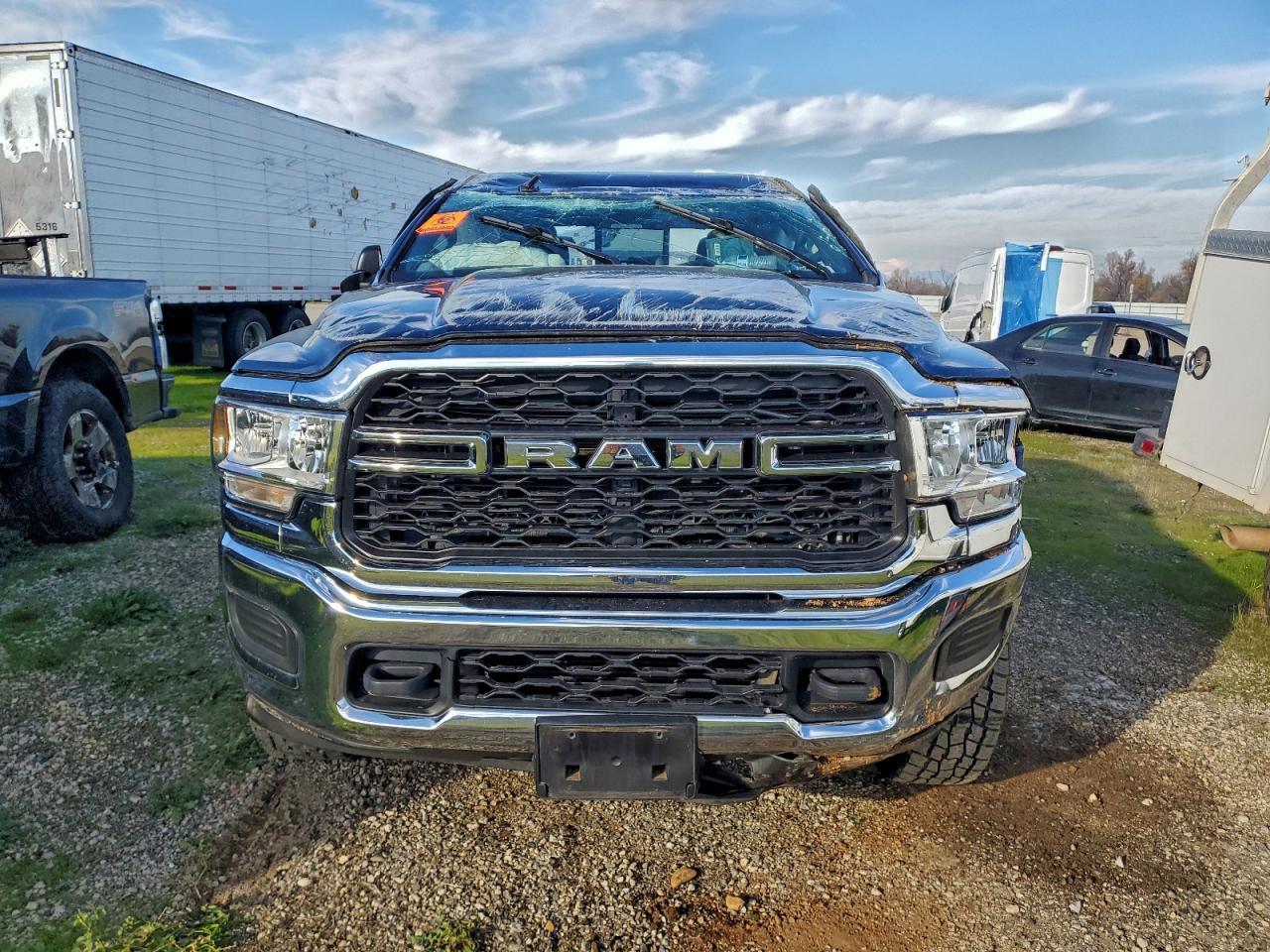2021 Ram 2500 Tradesman - Фото 5