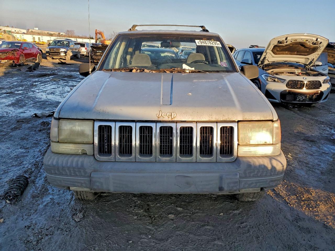 1997 Jeep Grand Cherokee Laredo - Image 5