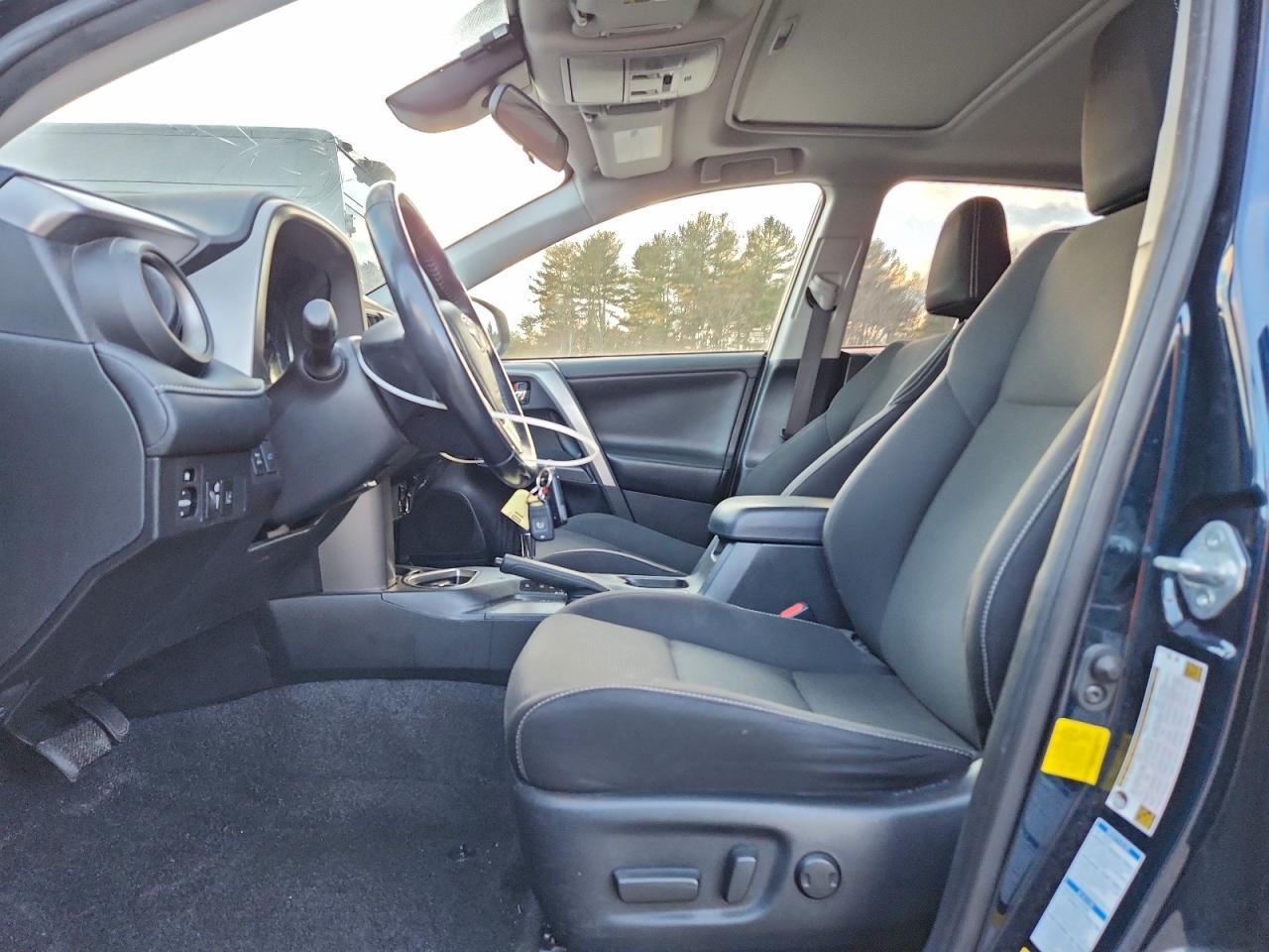 2018 Toyota Rav4 Base - Image 7