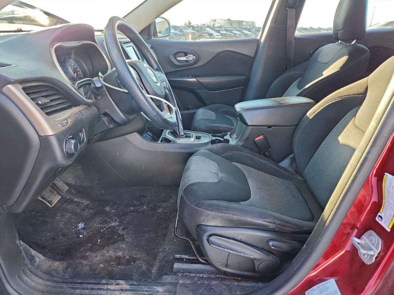 2015 Jeep Cherokee Sport - Image 7