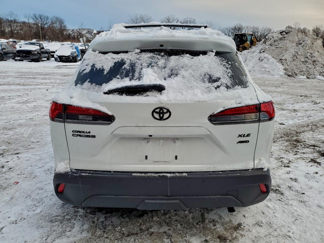 2022 Toyota Corolla Cross Xle - Image 6